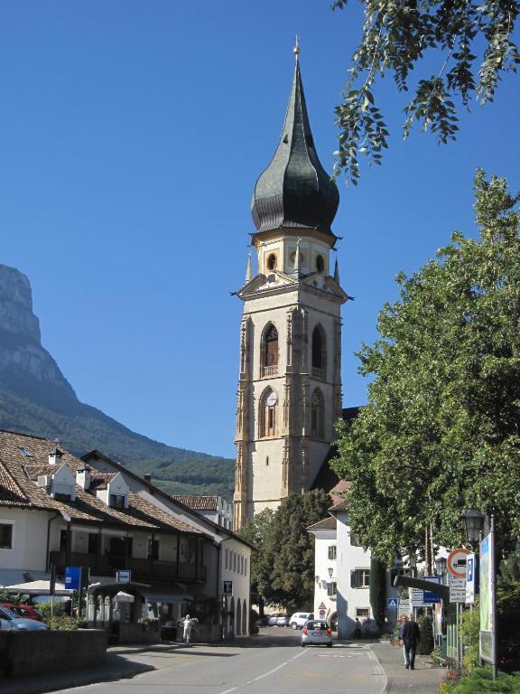 Schloss-Hof Eppan an der Weinstraße Eksteriør billede